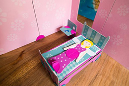 Nábytok pre bábiky - spálne